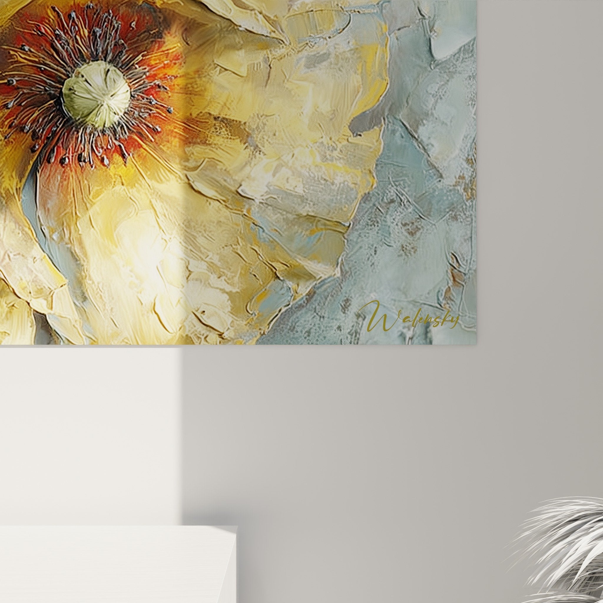 Vue d'ensemble tableau panoramique oeil et fleur, composition moderne tons dorés bleus sur mur blanc
