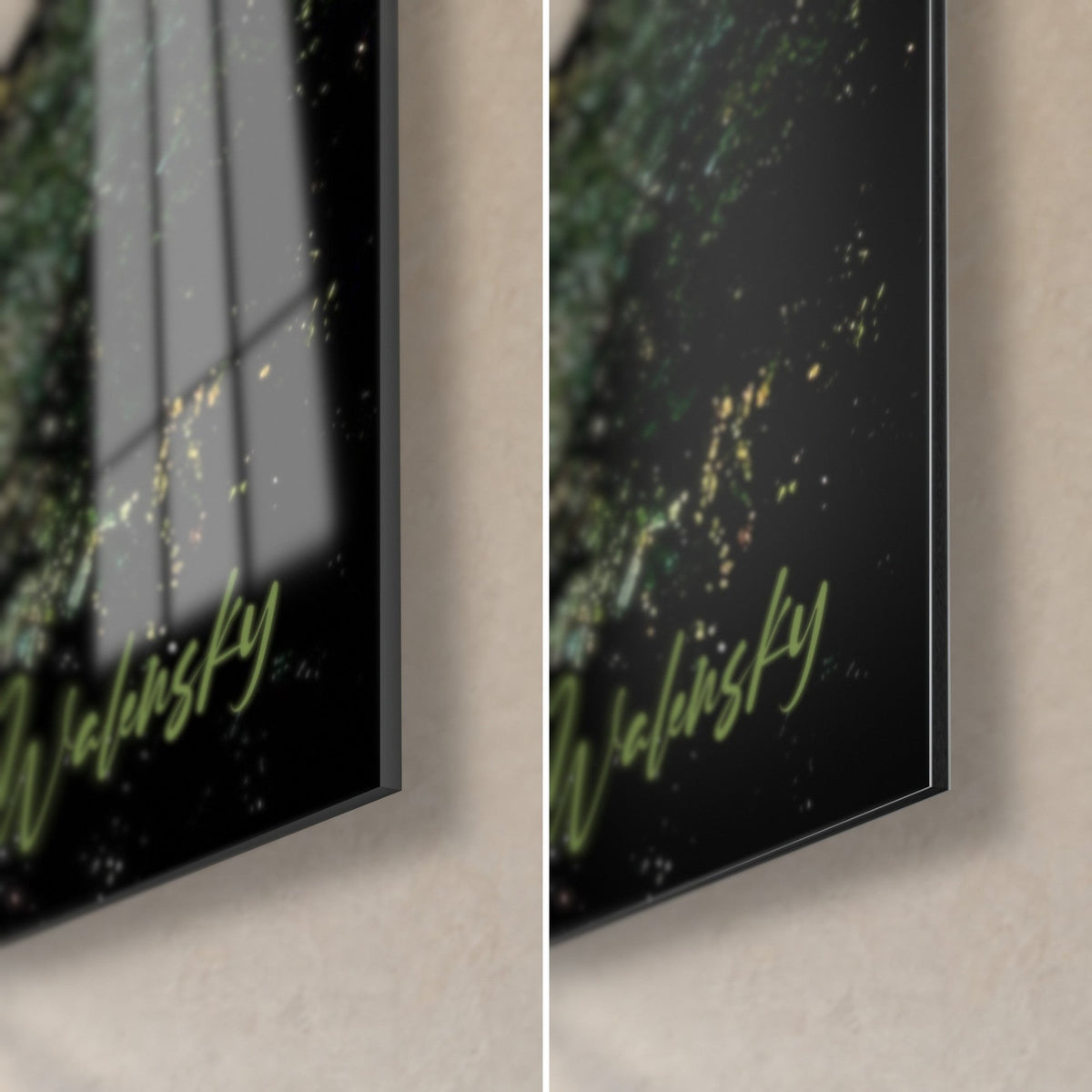 Quadro Baldacchino verde profondo con riflessi dorati, angolo in basso a destra: vetro acrilico lucido a sinistra, Dibond nero opaco a destra, bordo da 3 mm