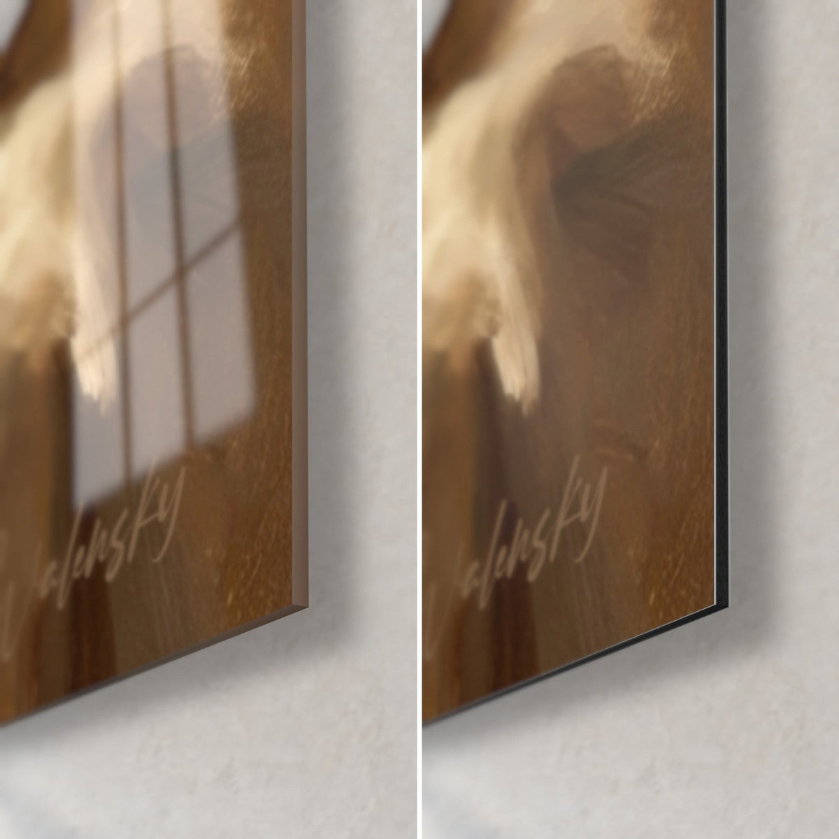 Tableau chien blanc endormi, coin bas droit : verre acrylique brillant aux reflets, alu Dibond mat brun doré, tranche de 3 mm