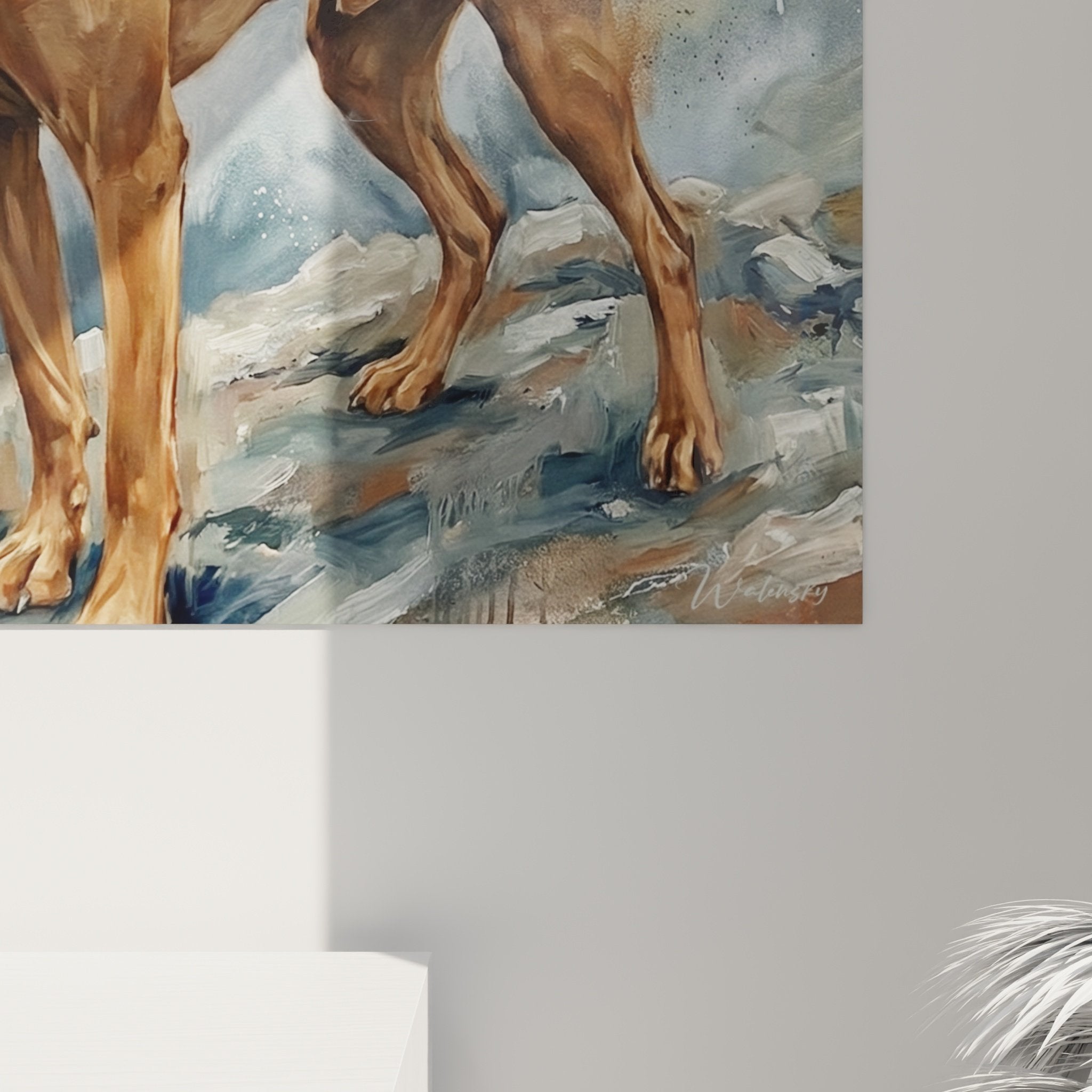 Vue d'ensemble tableau mural chien Vizsla dynamique, composition artistique rochers et ciel nuageux