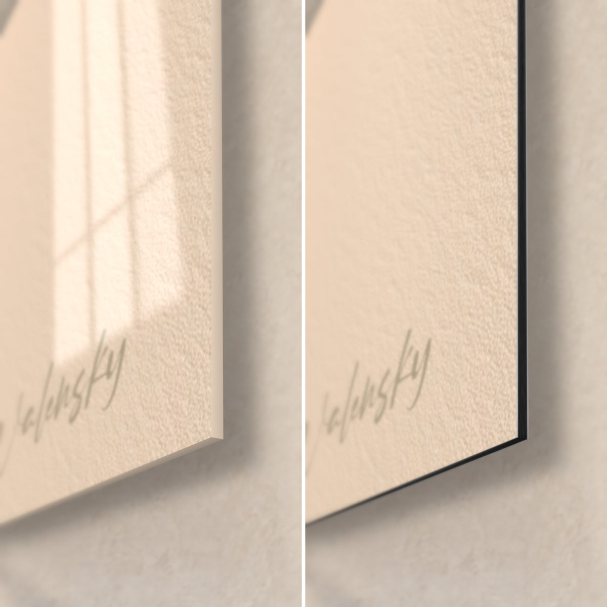 Wall art of a turquoise lantern with orange flowers, bottom right corner: glossy acrylic glass on the left, matte black Dibond on the right