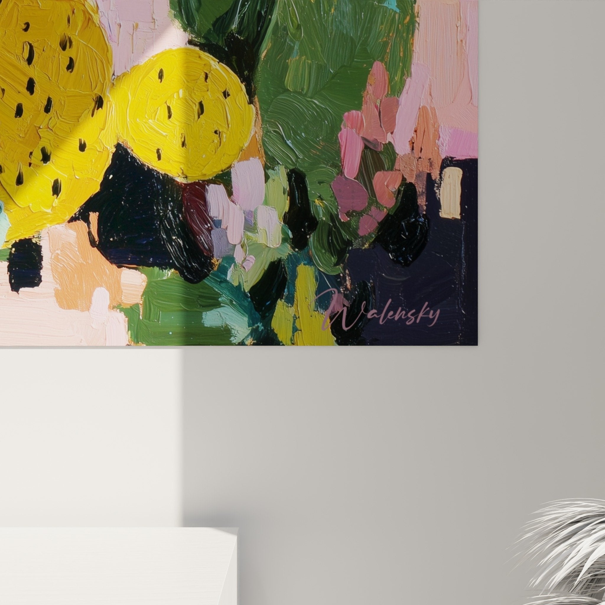 Vue ensemble tableau cactus multicolores salon moderne decoration murale cubiste couleurs vives