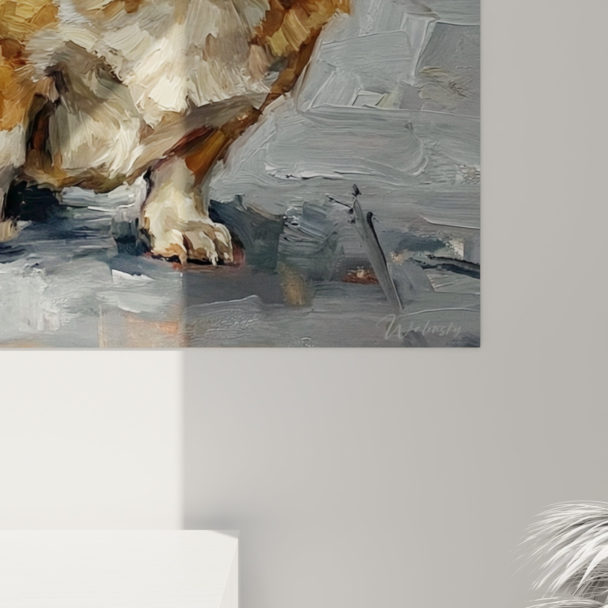 Gesamtansicht Corgi Pembroke Gemälde Wohnzimmer Wanddekoration rotbrauner Hund neutraler grauer Hintergrund modernes Design