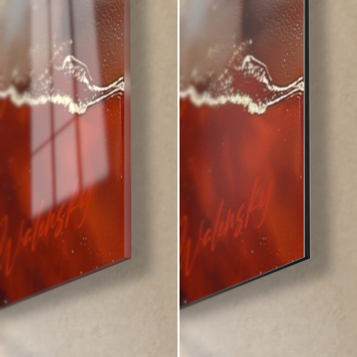 Abstract marbled wall art in brick red, bottom right corner: glossy glass on the left, matte Dibond aluminium on the right, 3 mm edge