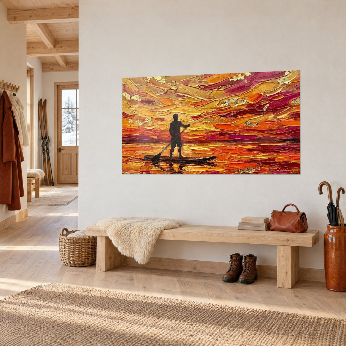 Gemälde der Silhouette eines Mannes beim Paddeln gegen eine leuchtend orangefarbene Sonne im Untergang mit goldenen Akzenten, im Dreiviertelprofil in einem Chalet-Flur enthüllt