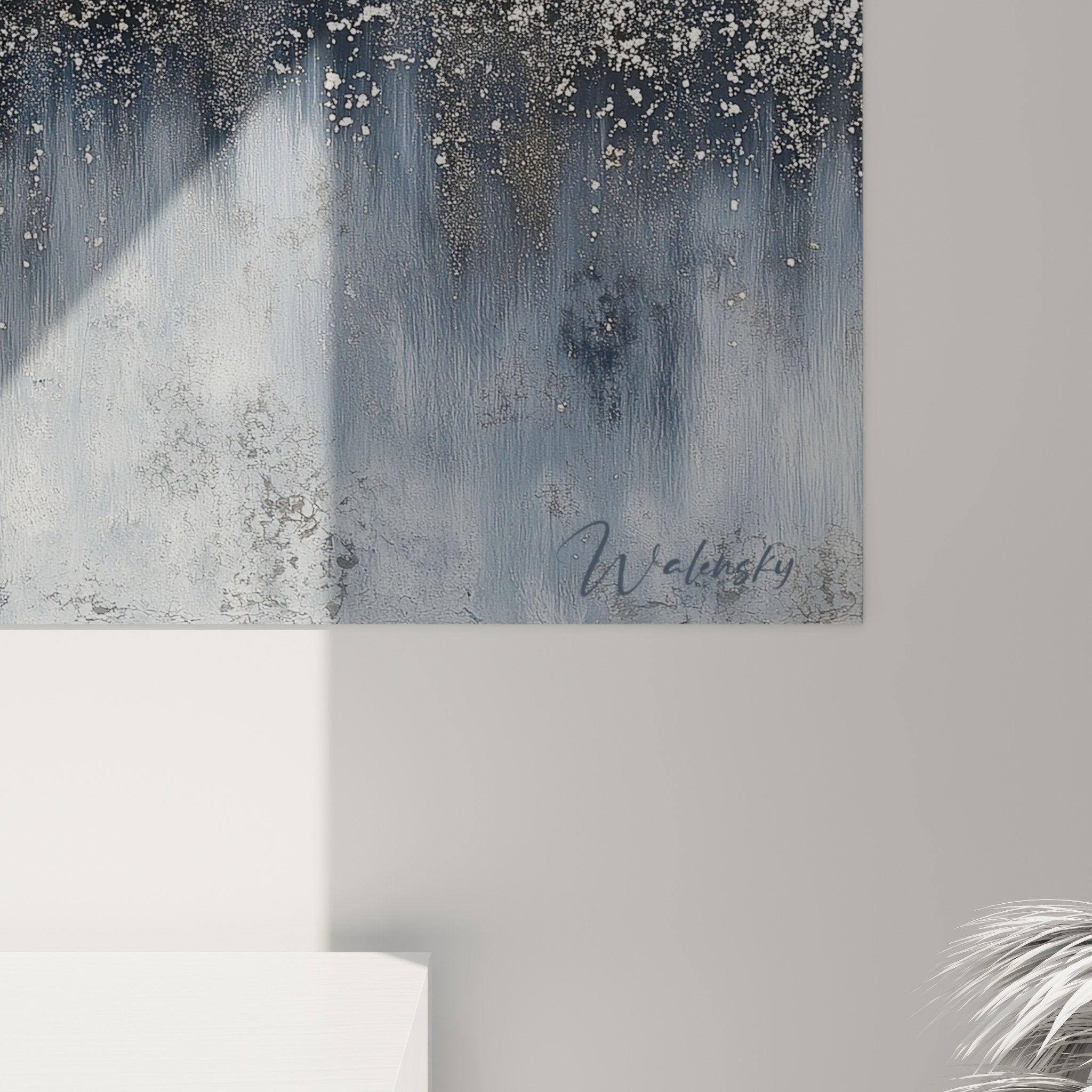 vue ensemble tableau abstrait horizon bleu blanc dore decoration interieure feng shui ouest metal moderne