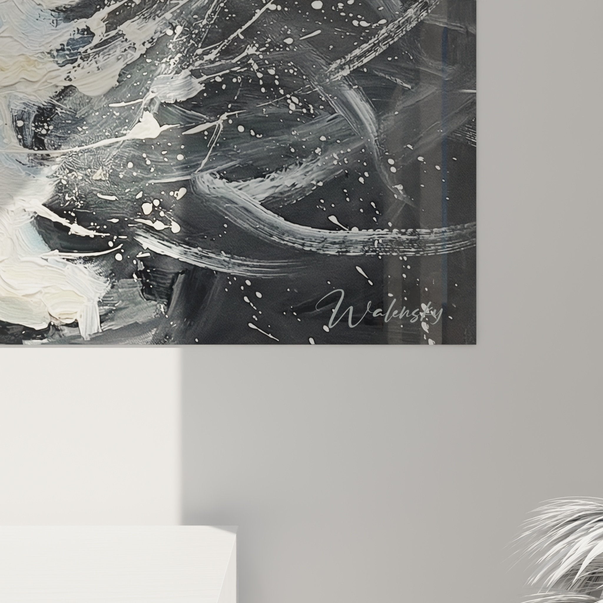 Vista d'insieme quadro murale Bichon Maltese arte moderna gestuale sfumature monocromatiche decorazione interni