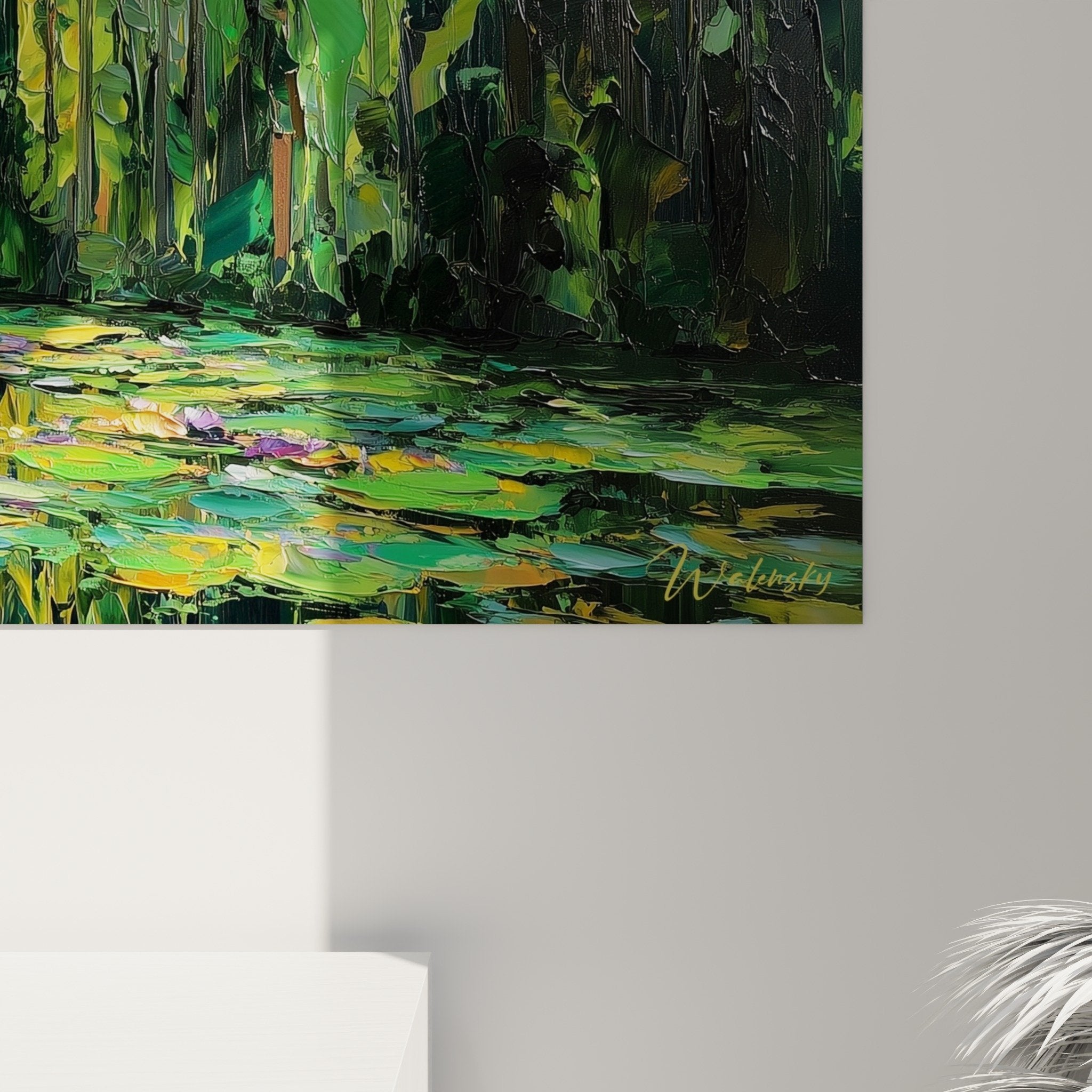Vue ensemble tableau cascade foret verte salon decoration zen feng shui est bois ambiance naturelle