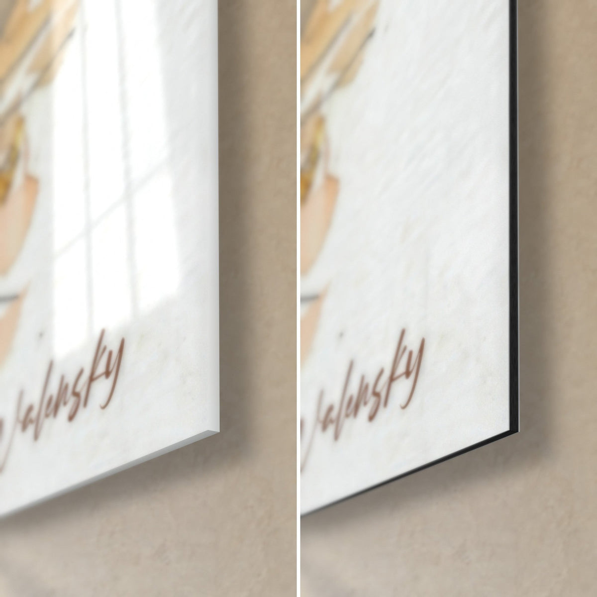 Wall art russet beaver, Walensky signature on cream background: glossy acrylic glass on the left, matte black Dibond aluminium on the right