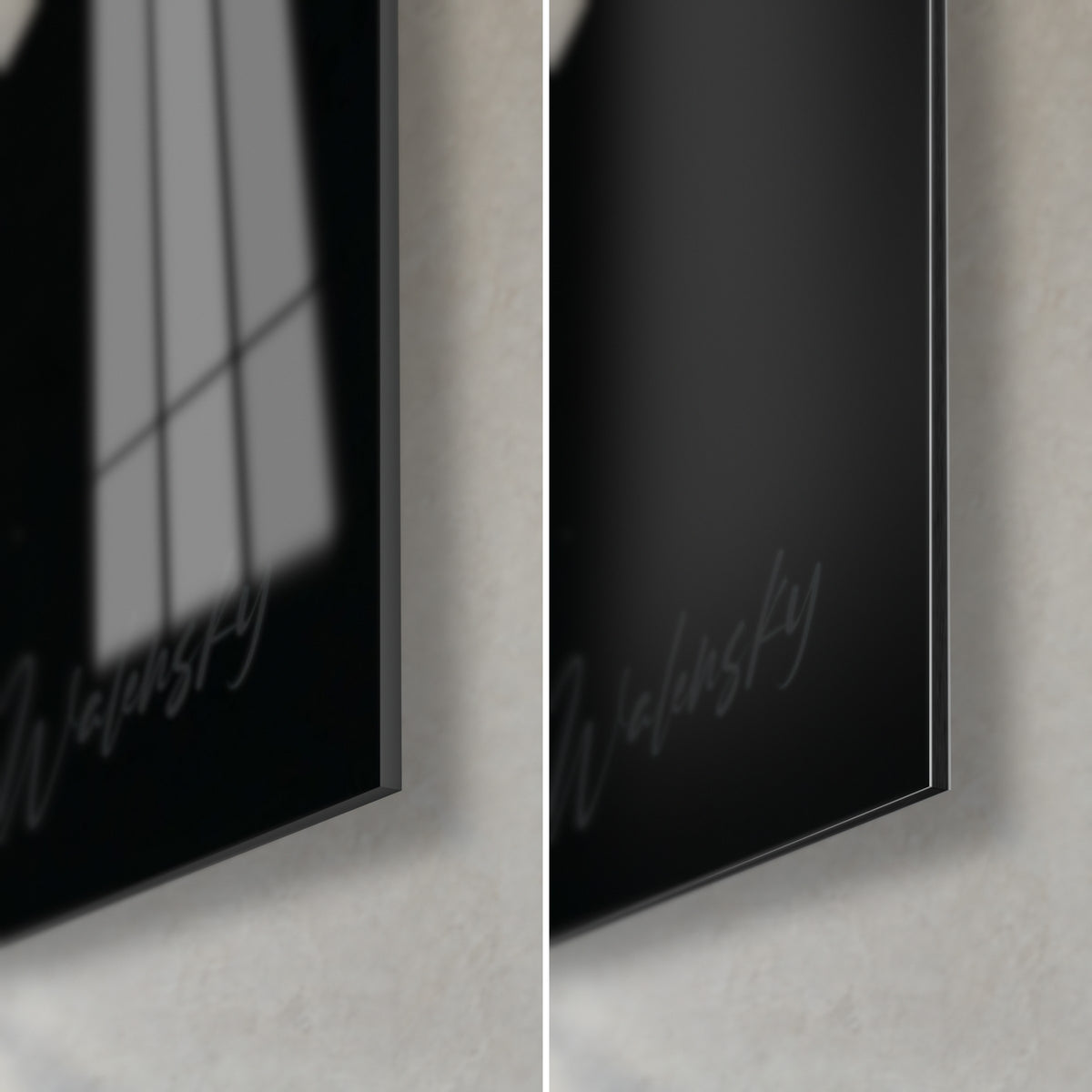 Schilderij met witte verfstrepen op diep zwart, rechter onderhoek: glanzend acrylglas links, mat Dibond rechts, dunne rand