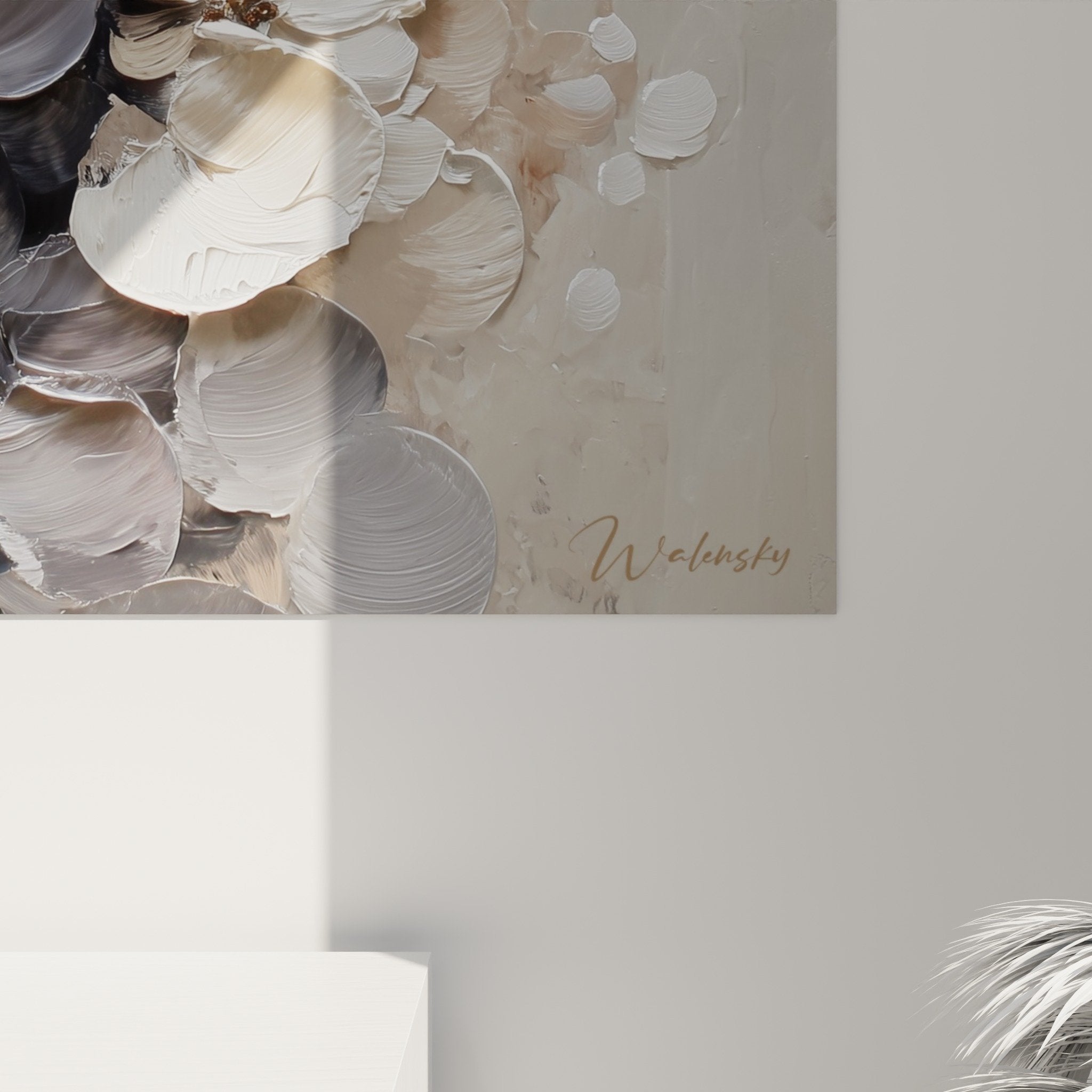 Vue ensemble tableau fleurs relief decoration murale feng shui metal salon moderne blanc beige elegant