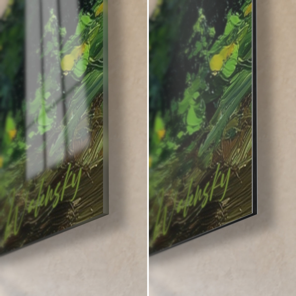 Tableau pinède embrumée, coin bas droit en verre brillant à reflets et en Dibond mat, verts et ocres, tranche de 3 mm visible