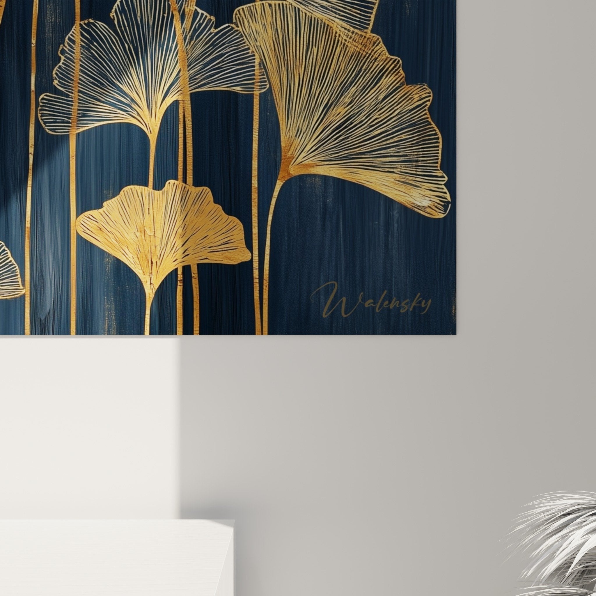 Vue ensemble tableau ginkgo dore bleu marine composition vegetale moderne decoration
