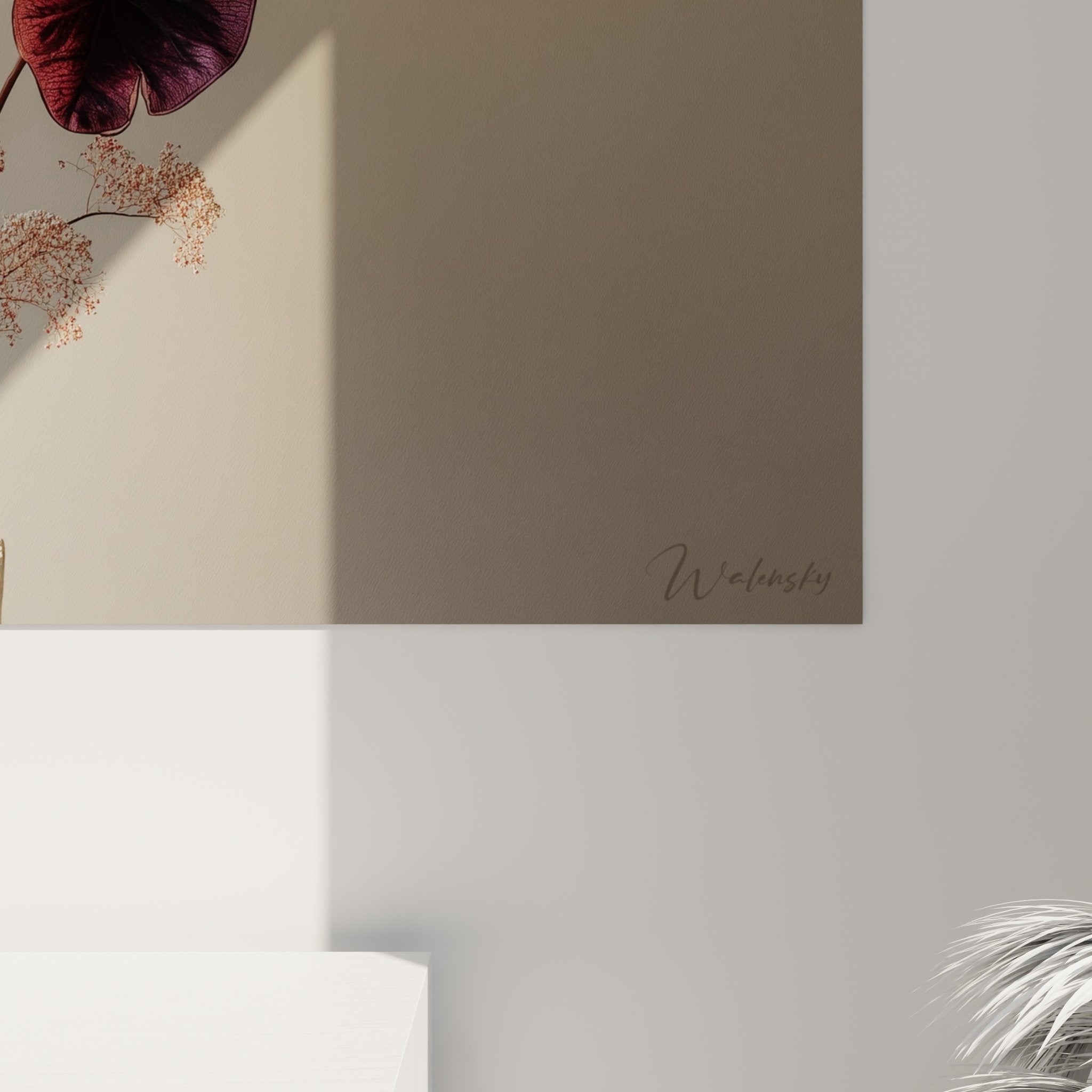 Vue ensemble tableau Ikebana feuilles violettes, integration decoration interieure style zen contemporain