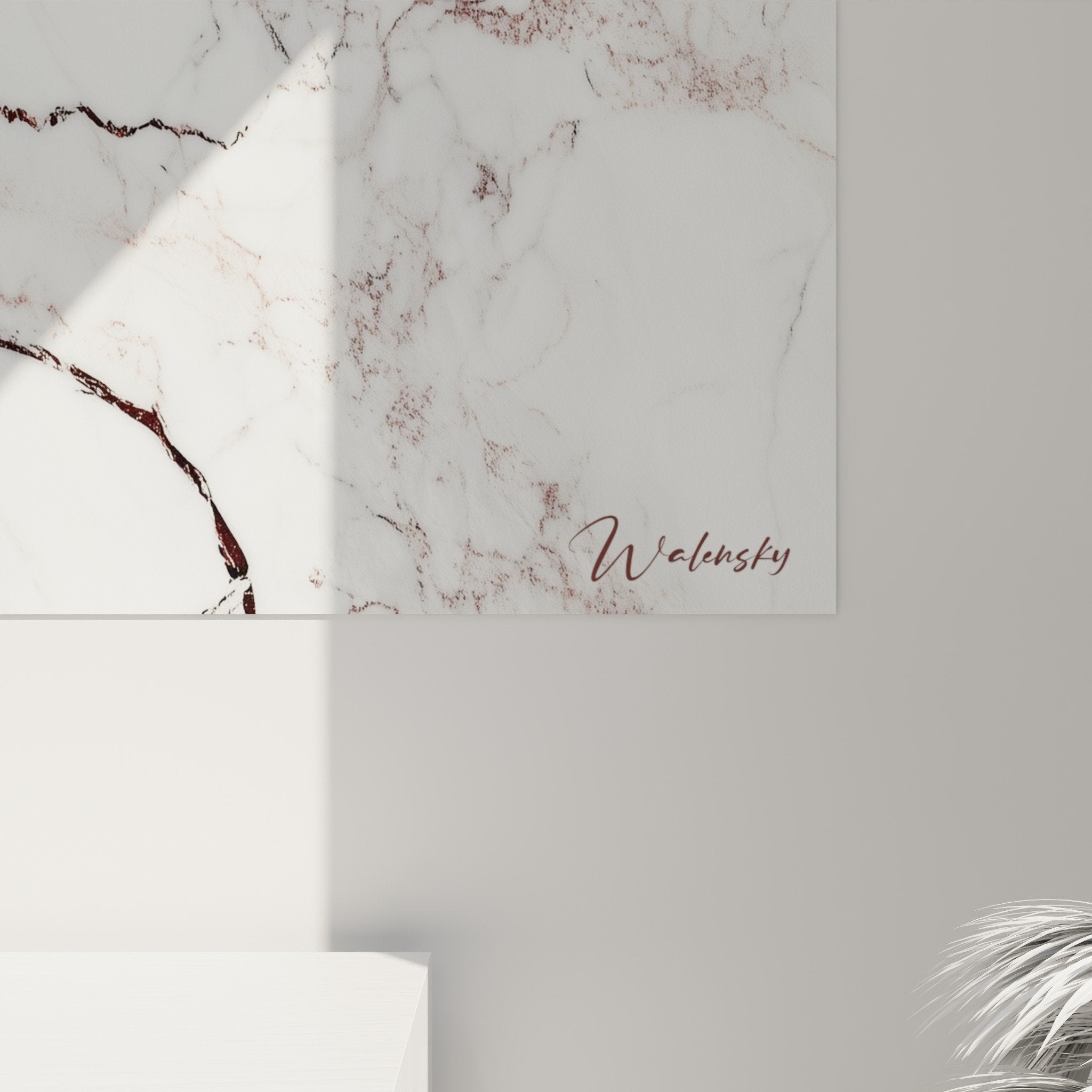 Vue ensemble tableau marbre abstrait, composition blanche et bordeaux pour decoration interieure