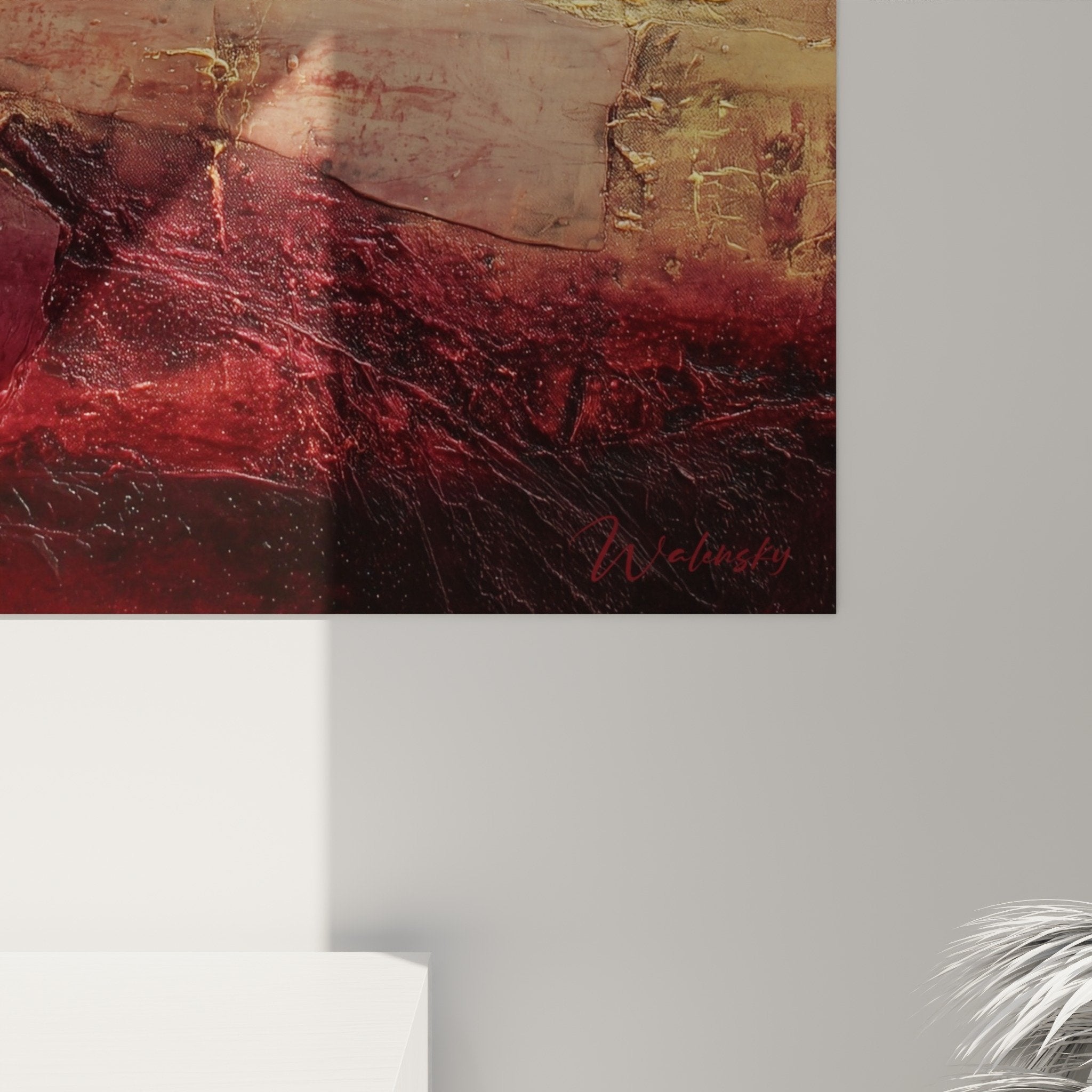 Vue ensemble tableau abstrait paysage bordeaux ocre dore decoration interieure feng shui sud feu salon moderne