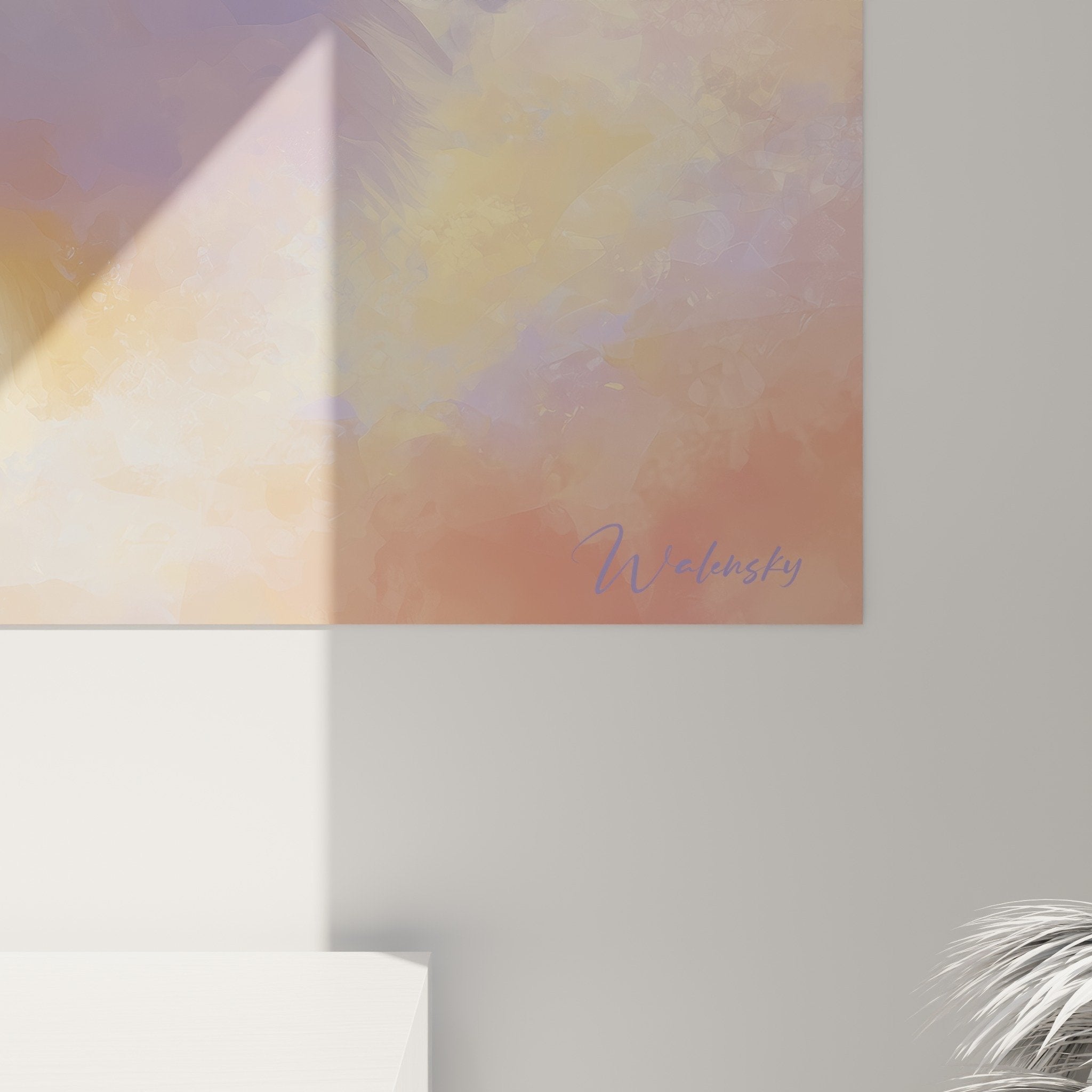 Vista d'insieme quadro Spitz Giapponese nuvole dorate ambiente luminoso vellutato arte murale