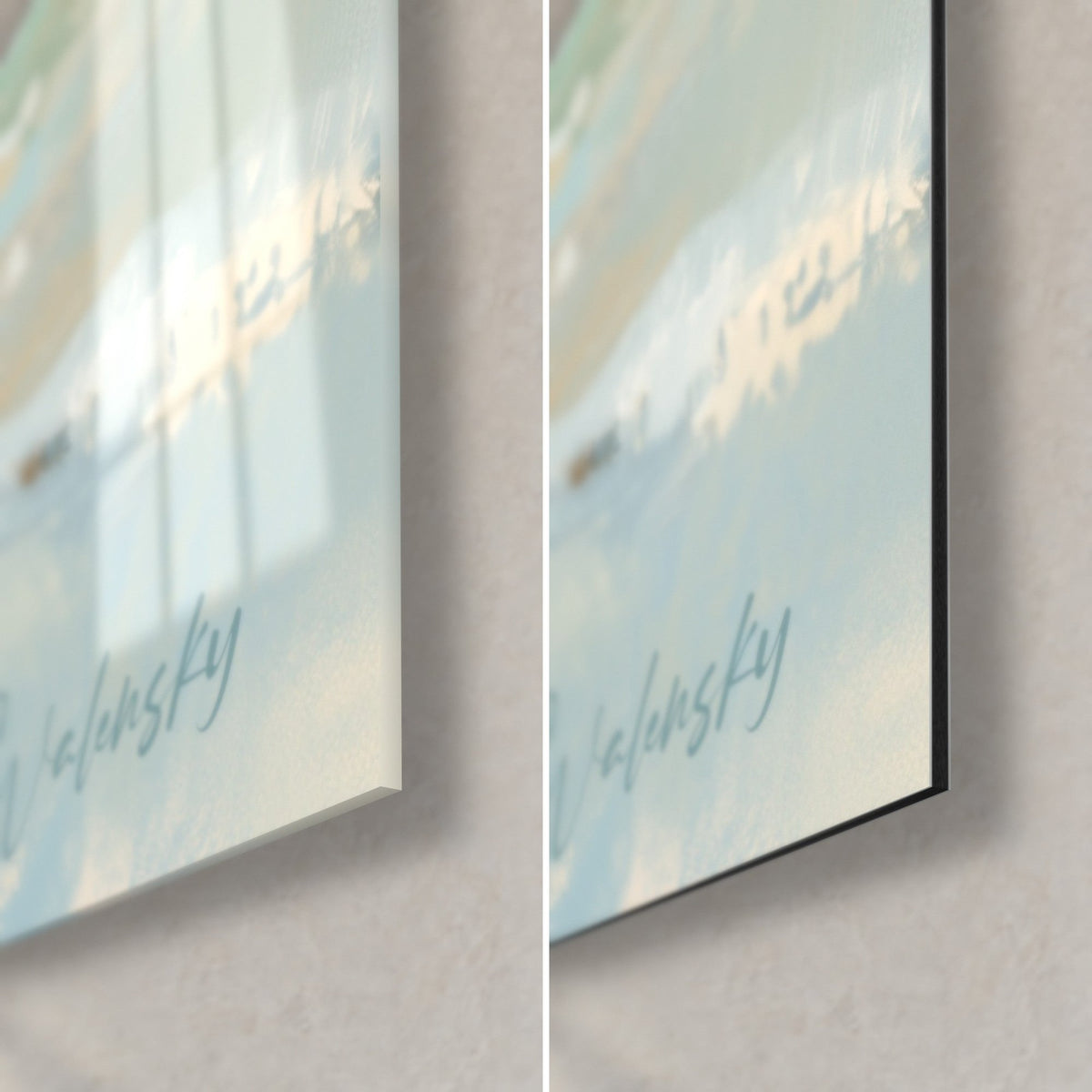 Quadro palla di pelo immacolata, angolo in basso a destra: vetro lucido azzurro pallido con riflessi, Dibond nero opaco, bordo da 3 mm