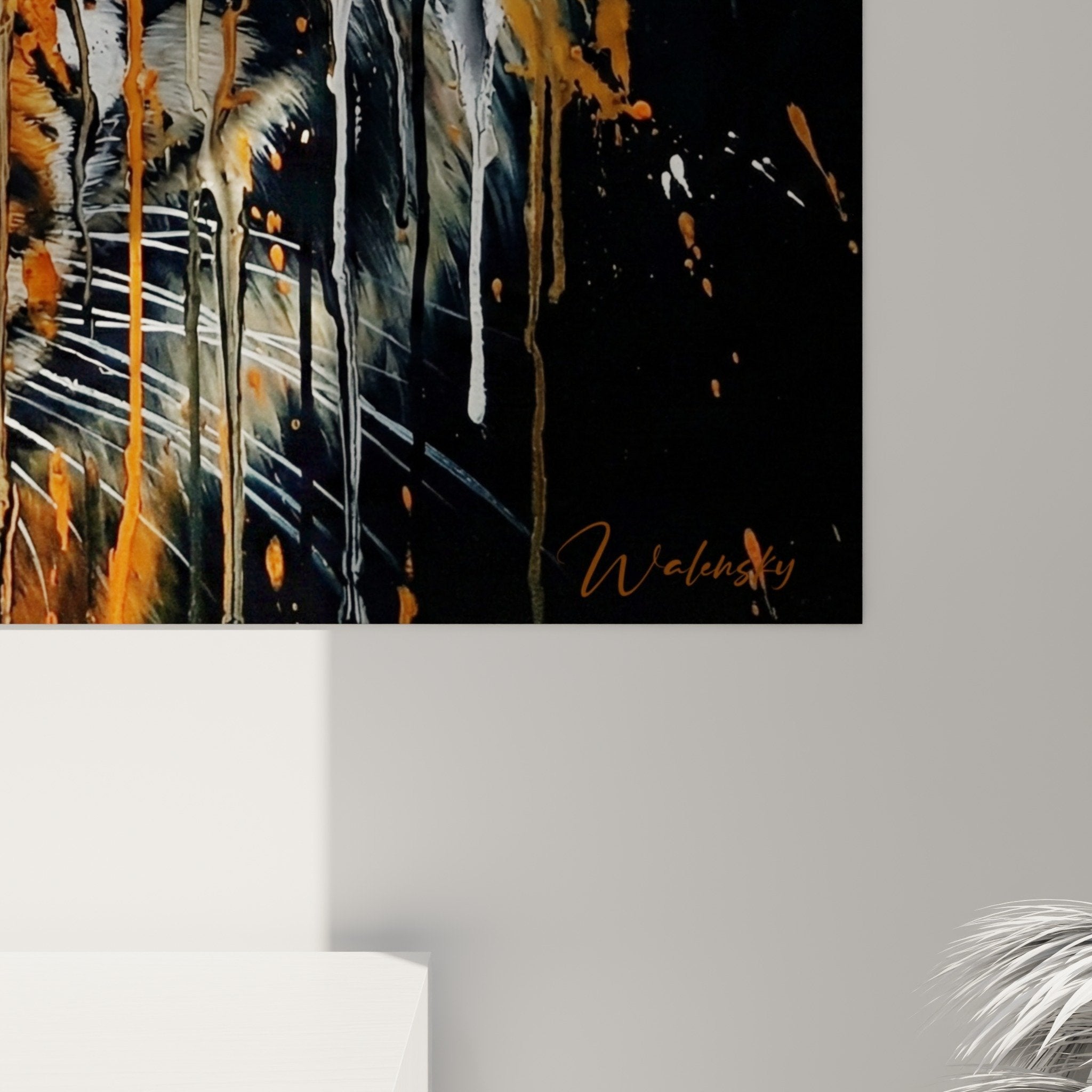 Vue ensemble tableau tigre street art dripping eclaboussures coulures noires salon contemporain