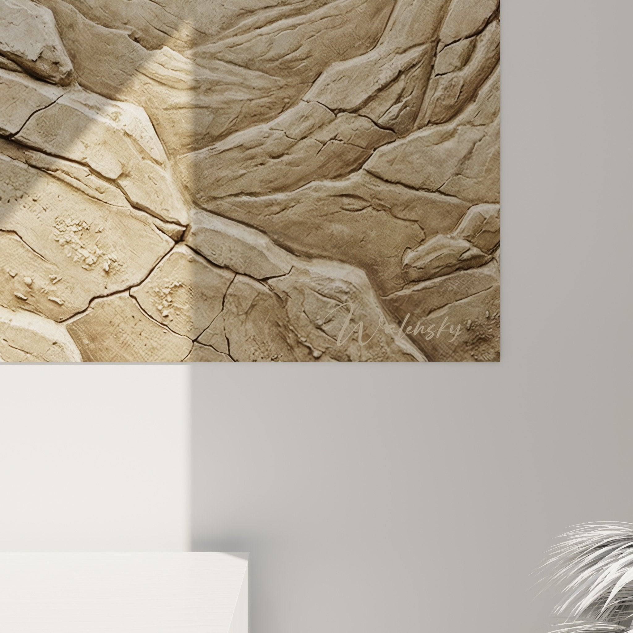 Vue ensemble tableau vautour relief mural pierre beige style bas-relief archeologique antique