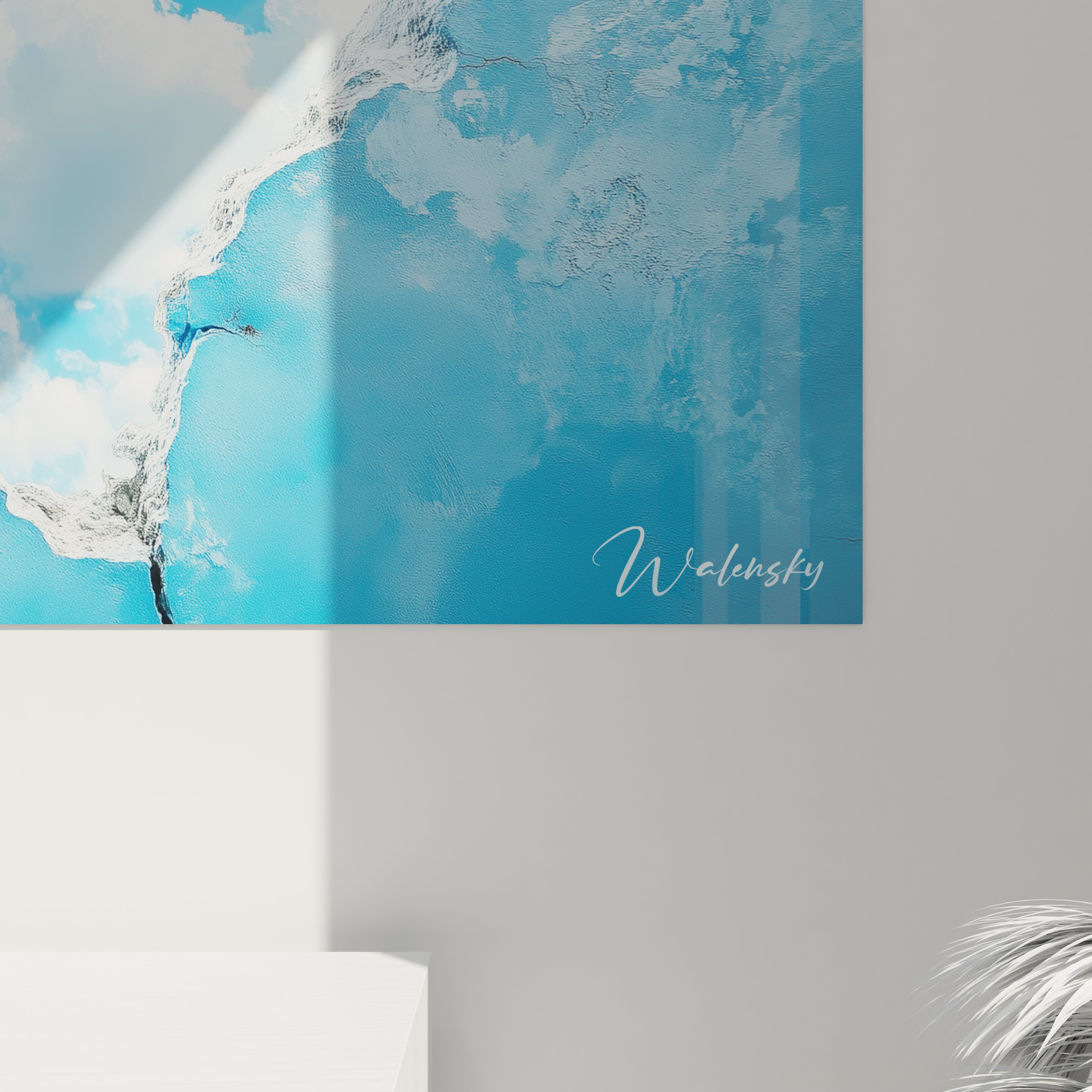 Tableau trompe l'œil Walensky avec motif abstrait bleu et blanc accroché sur un mur clair