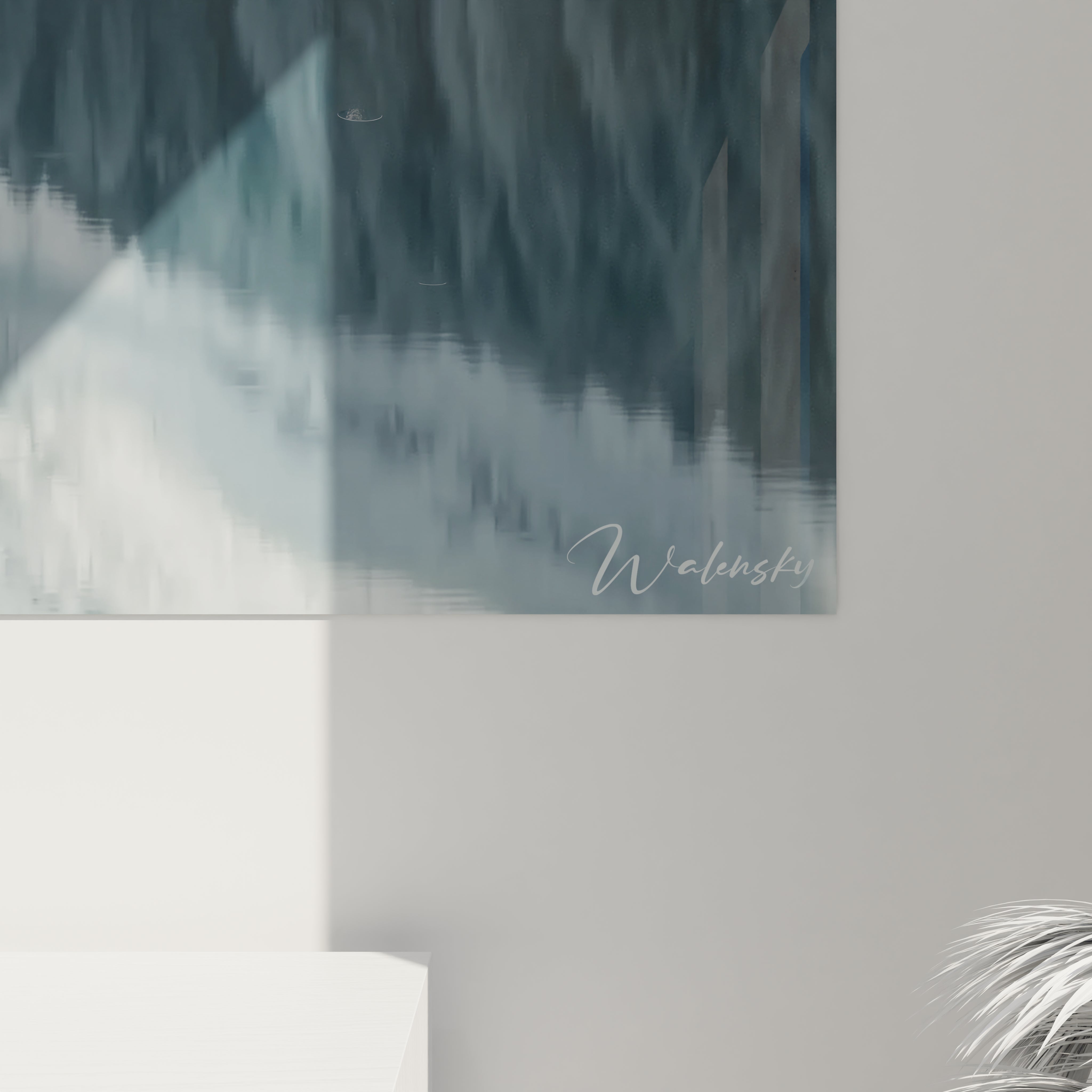 Tableau mural Walensky tableau montagne hiver abstrait aux tons bleus et verts reflet de lac style moderne salon minimaliste