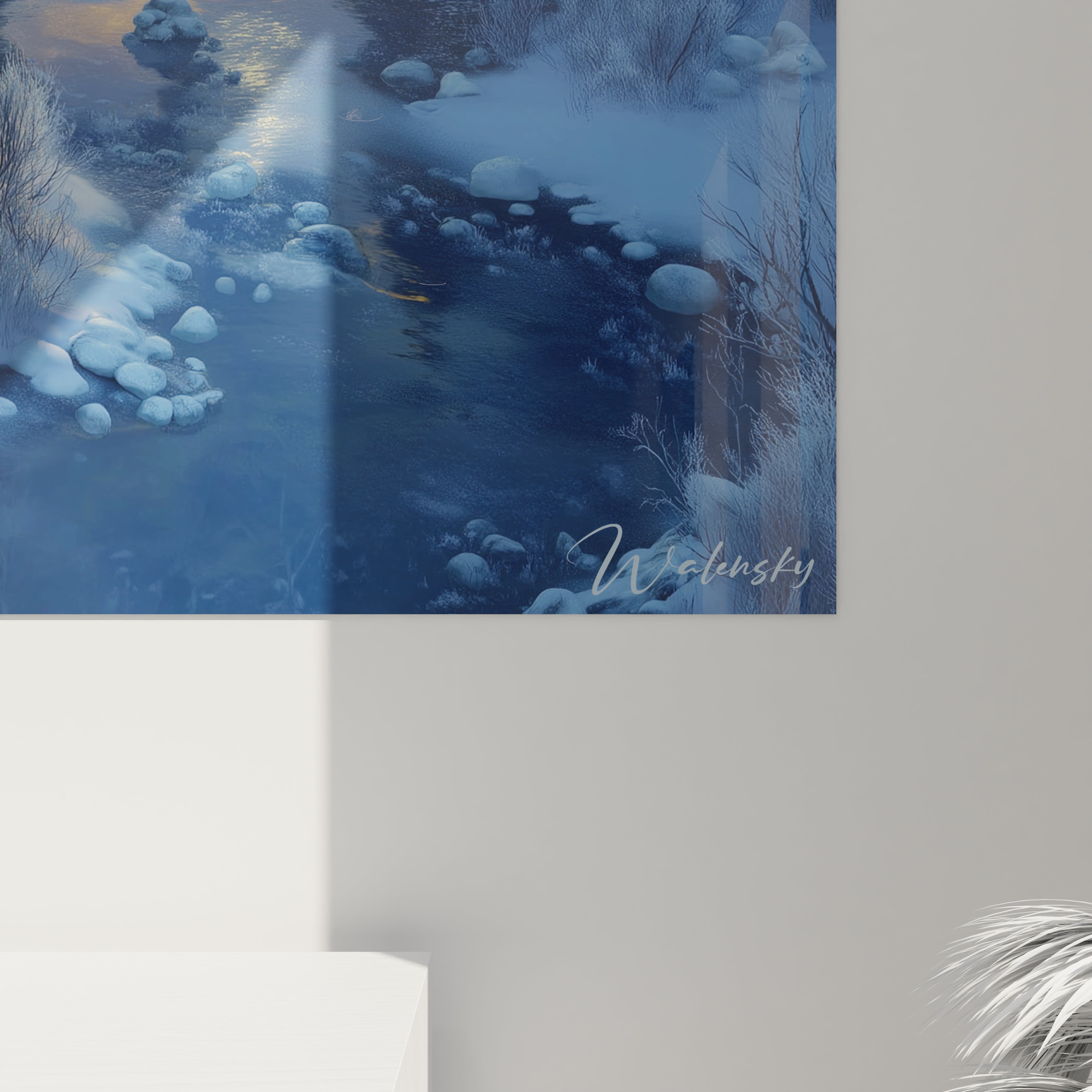 tableau paysage hivernal Walensky accroché sur un mur moderne montrant une rivière enneigée et la signature