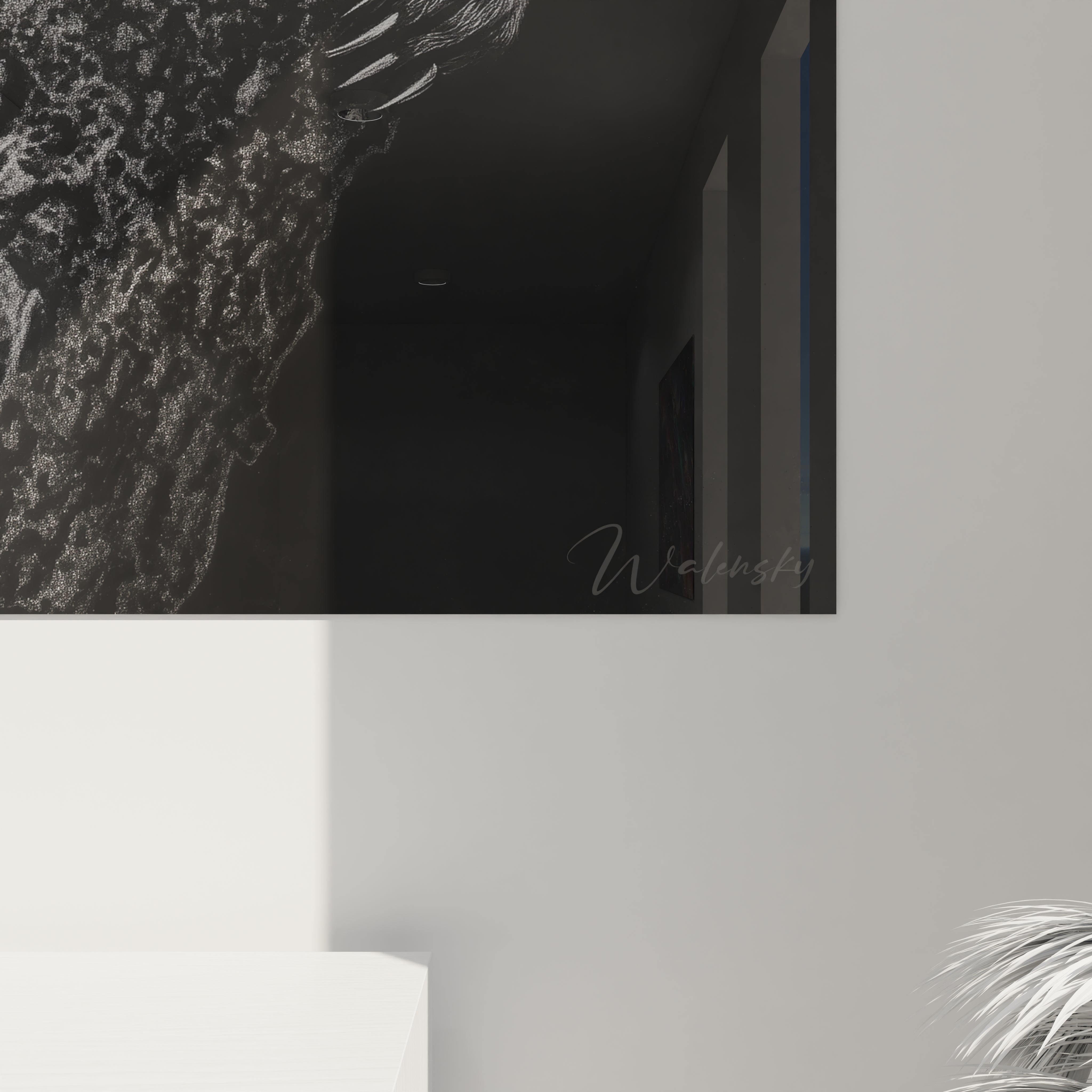 Tableau raton laveur Walensky en noir et blanc accroché sur un mur gris clair dans un intérieur moderne